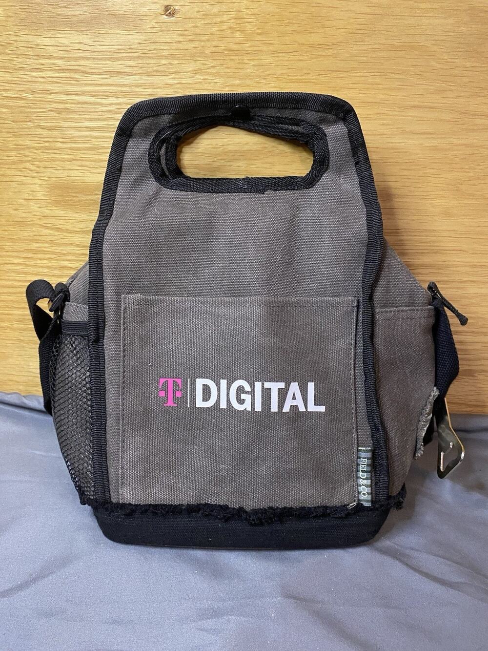 Field & Co T-Mobile Black & Grey Insulated Cooler Lunch Bag